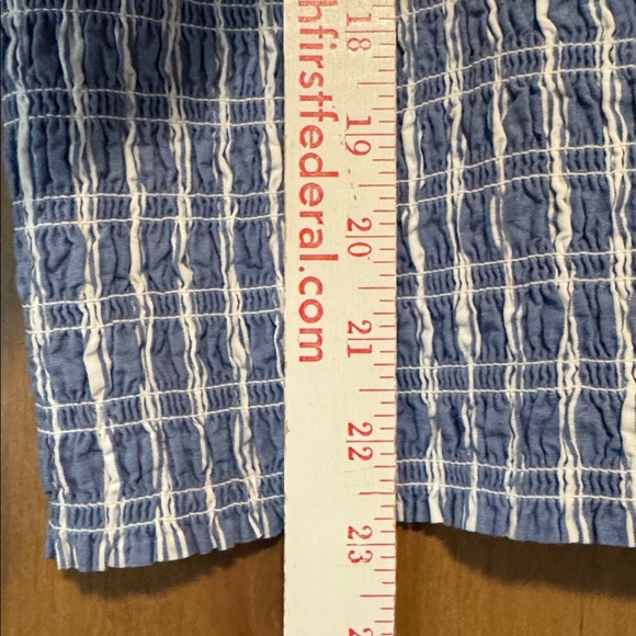 NWT Sleeveless Smocked Blouse Womens XL Striped Cotton gathered shoulder Beach - Picture 9 of 10